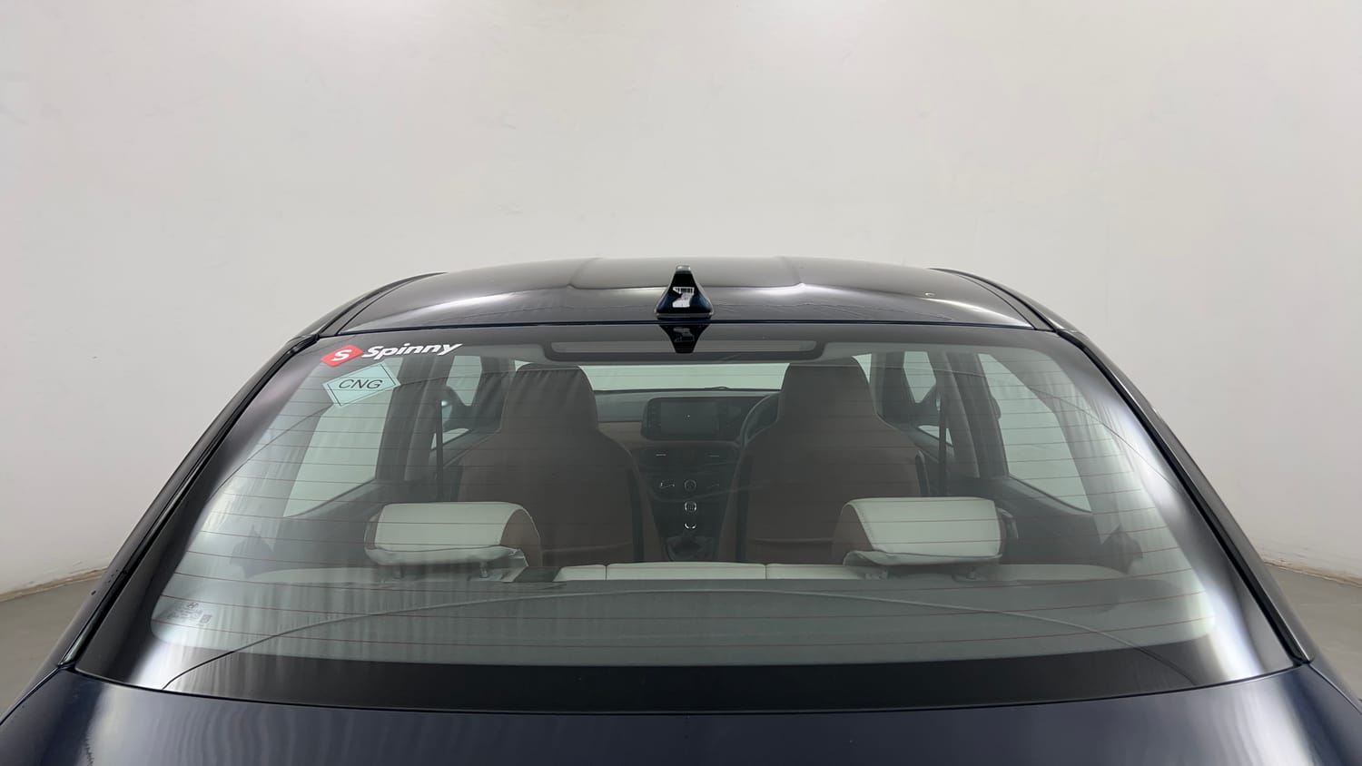 Used 2023 Hyundai Aura SX 1.2 CNG Cng Manual exterior BACK WINDSHIELD VIEW
