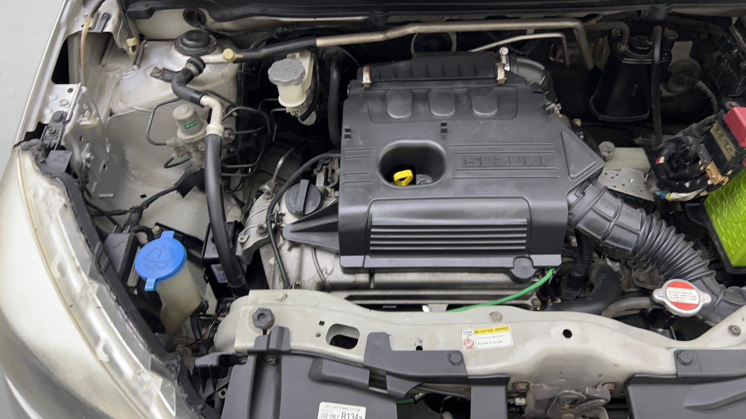 Used 2014 Maruti Suzuki Celerio VXi AMT Petrol Automatic engine ENGINE RIGHT SIDE VIEW