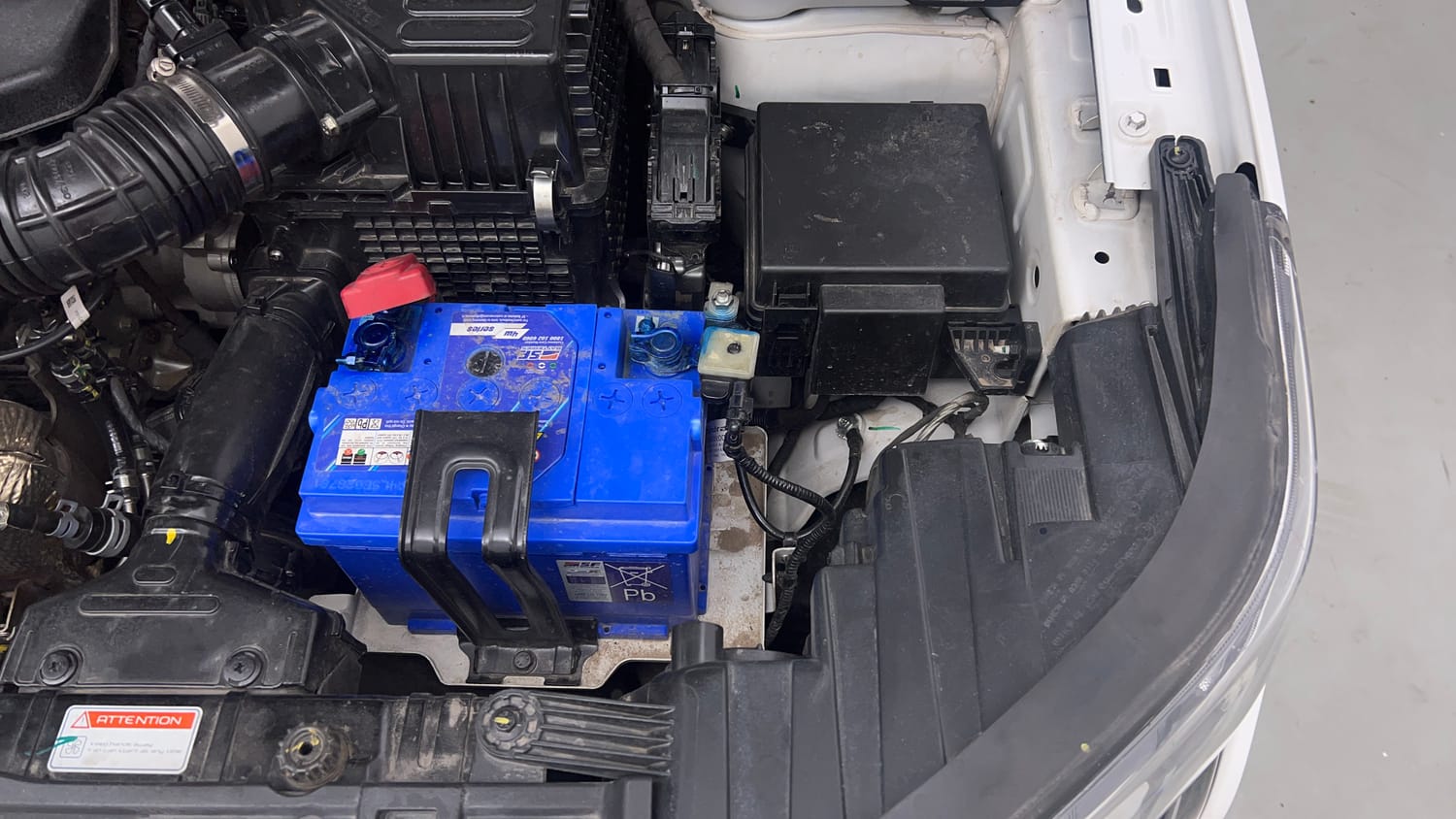 Used 2024 Mahindra XUV 300 W8 (O) 1.5 Diesel Diesel Manual engine ENGINE LEFT SIDE VIEW