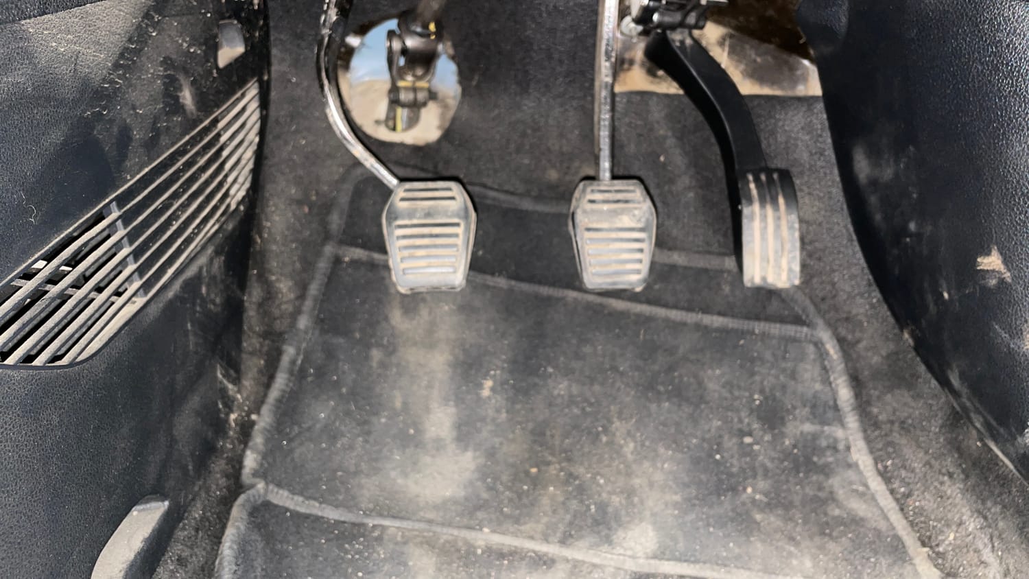 Used 2013 Ford Figo Duratec Petrol Titanium 1.2 Petrol Manual interior PEDALS VIEW