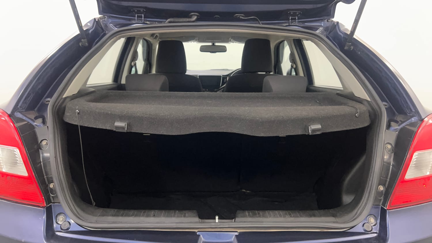 Used 2019 Toyota Glanza G CVT Petrol Automatic interior DICKY INSIDE VIEW