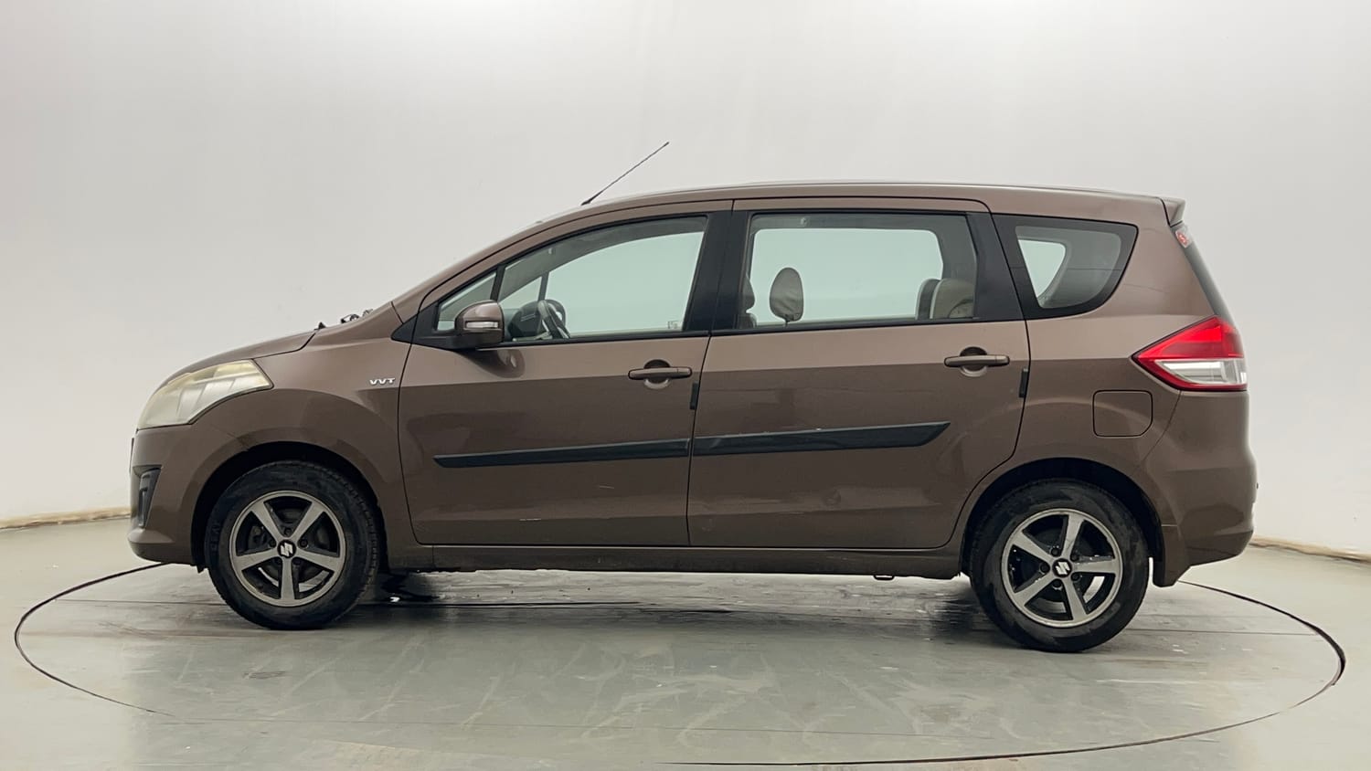 Used 2013 Maruti Suzuki Ertiga Vxi Petrol Manual exterior LEFT SIDE VIEW