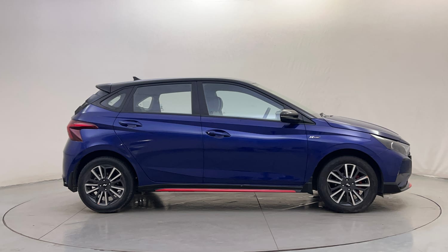 Used 2022 Hyundai i20 N Line N8 1.0 Turbo DCT Dual Tone Petrol Automatic exterior RIGHT SIDE VIEW