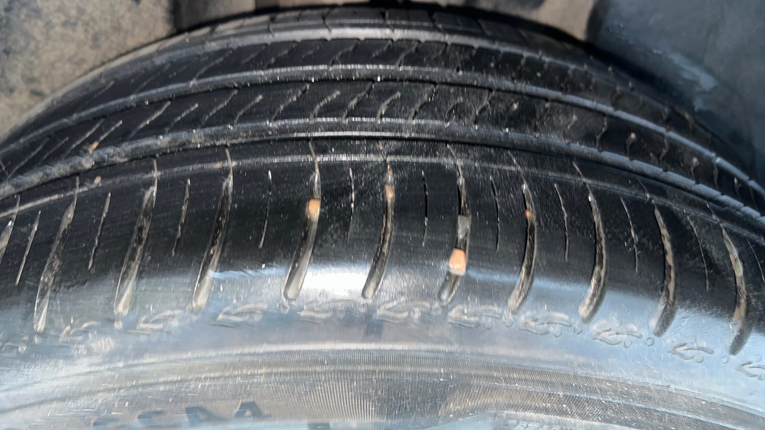 Used 2023 Skoda Slavia Style 1.5L TSI DSG Petrol Automatic tyres RIGHT REAR TYRE TREAD VIEW
