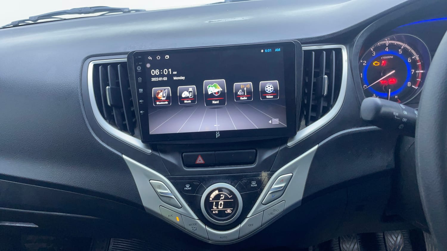 Used 2016 Maruti Suzuki Baleno Delta 1.2 Petrol Manual top_features Integrated (in-dash) music system