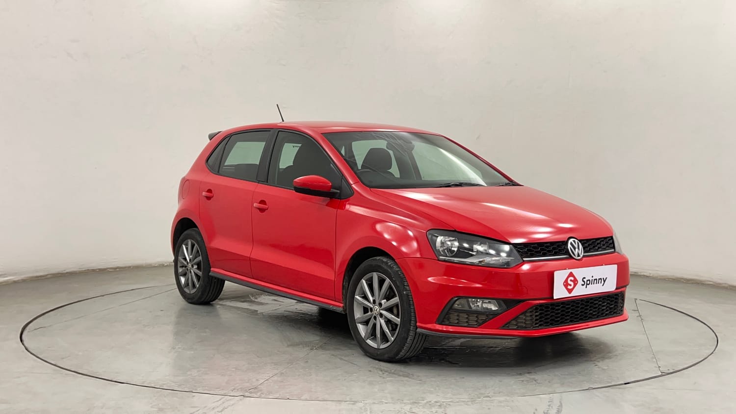 Used 2020 Volkswagen Polo Highline Plus 1.0L TSI Petrol Manual exterior RIGHT FRONT CORNER VIEW
