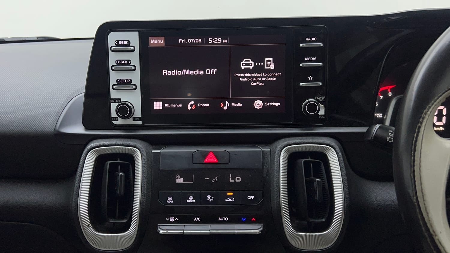 Used 2024 Kia Sonet HTK (O) 1.2 Petrol MT Petrol Manual top_features Integrated (in-dash) music system