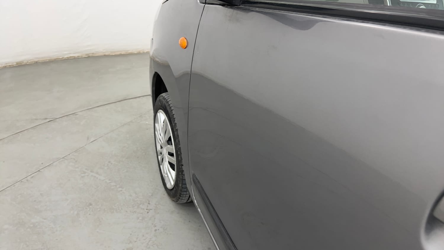 Used 2015 Maruti Suzuki Wagon R VXI Petrol Manual dents MINOR SCRATCH