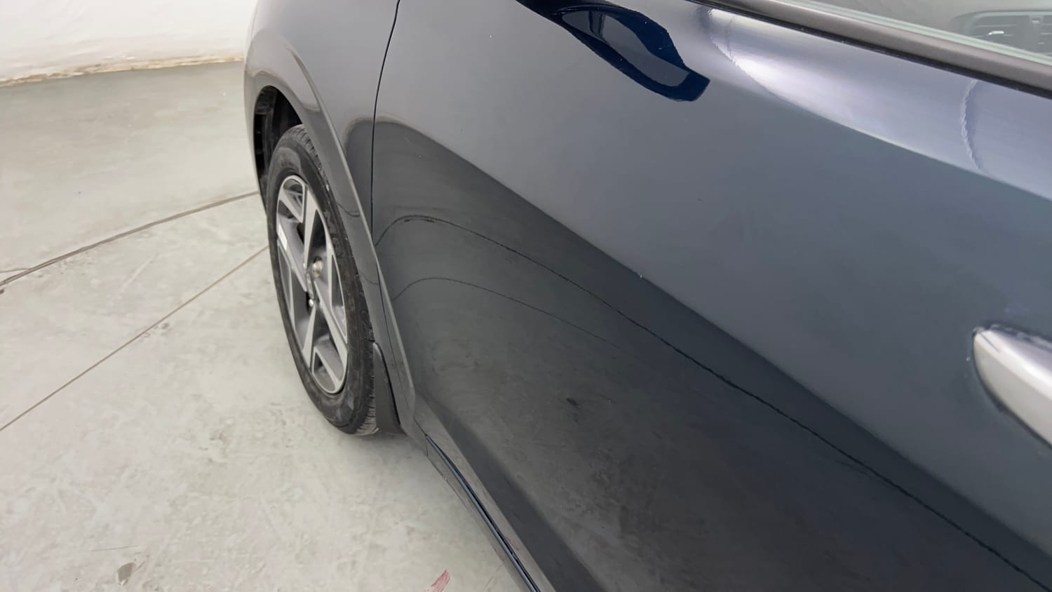 Used 2023 Hyundai Aura SX 1.2 CNG Cng Manual dents MINOR SCRATCH