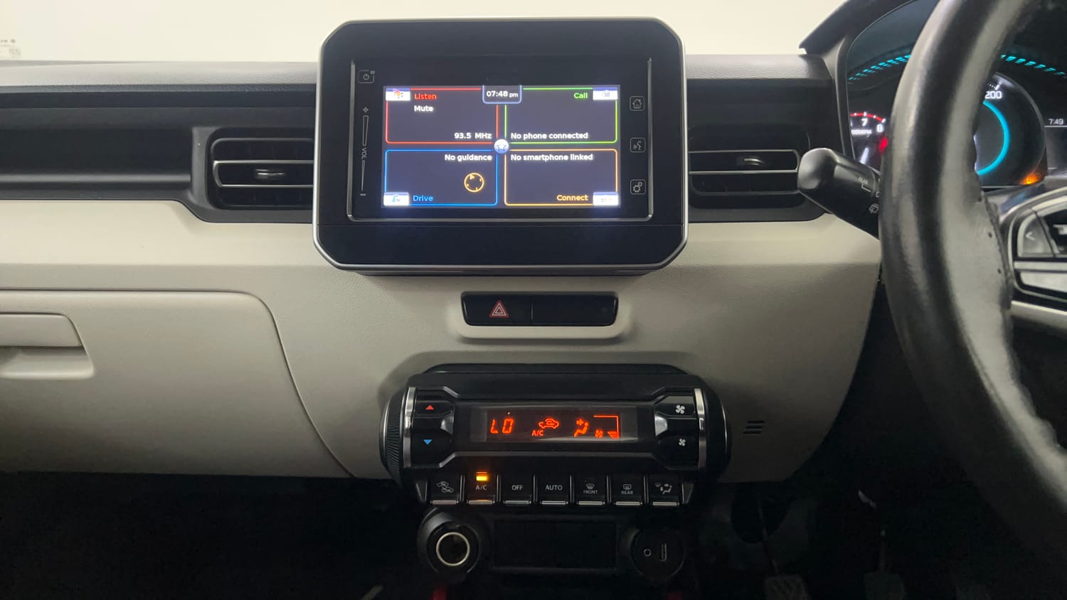 Used 2017 Maruti Suzuki Ignis Alpha MT Petrol Dual Tone Petrol Manual interior MUSIC SYSTEM & AC CONTROL VIEW