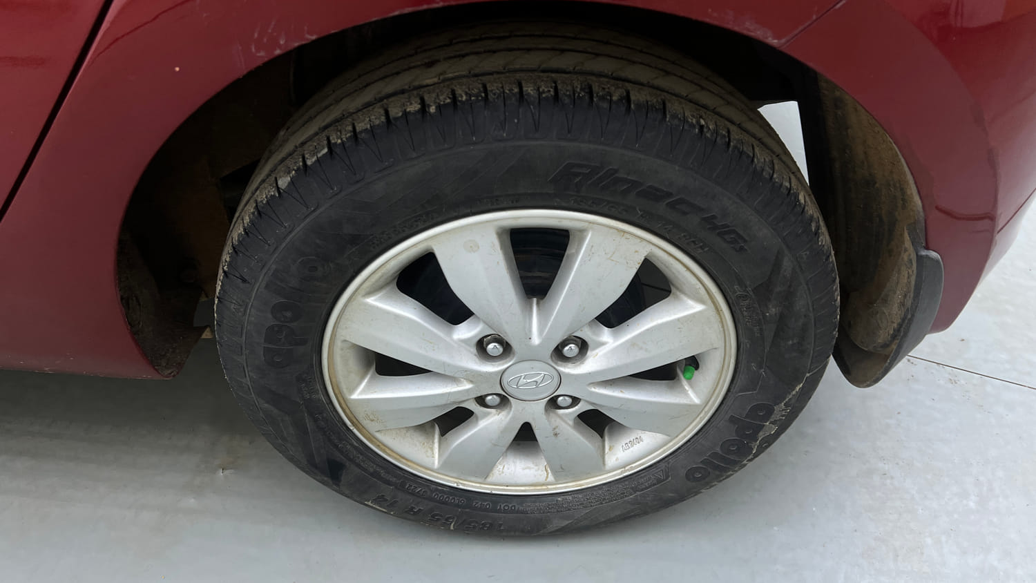 Used 2012 Hyundai i20 Sportz 1.2 Petrol Manual tyres LEFT REAR TYRE RIM VIEW