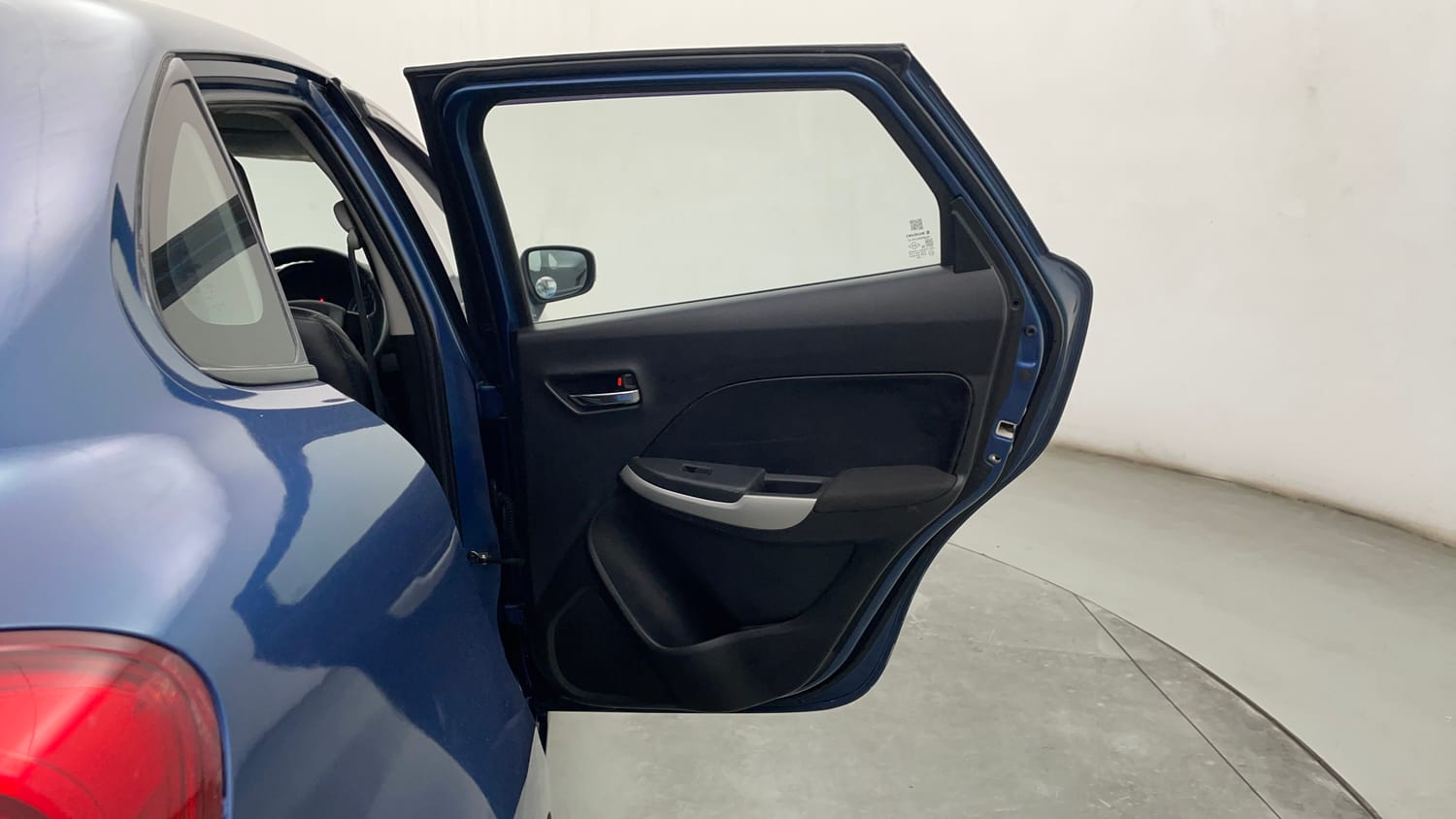 Used 2017 Maruti Suzuki Baleno Delta 1.2 Petrol Manual interior RIGHT REAR DOOR OPEN VIEW