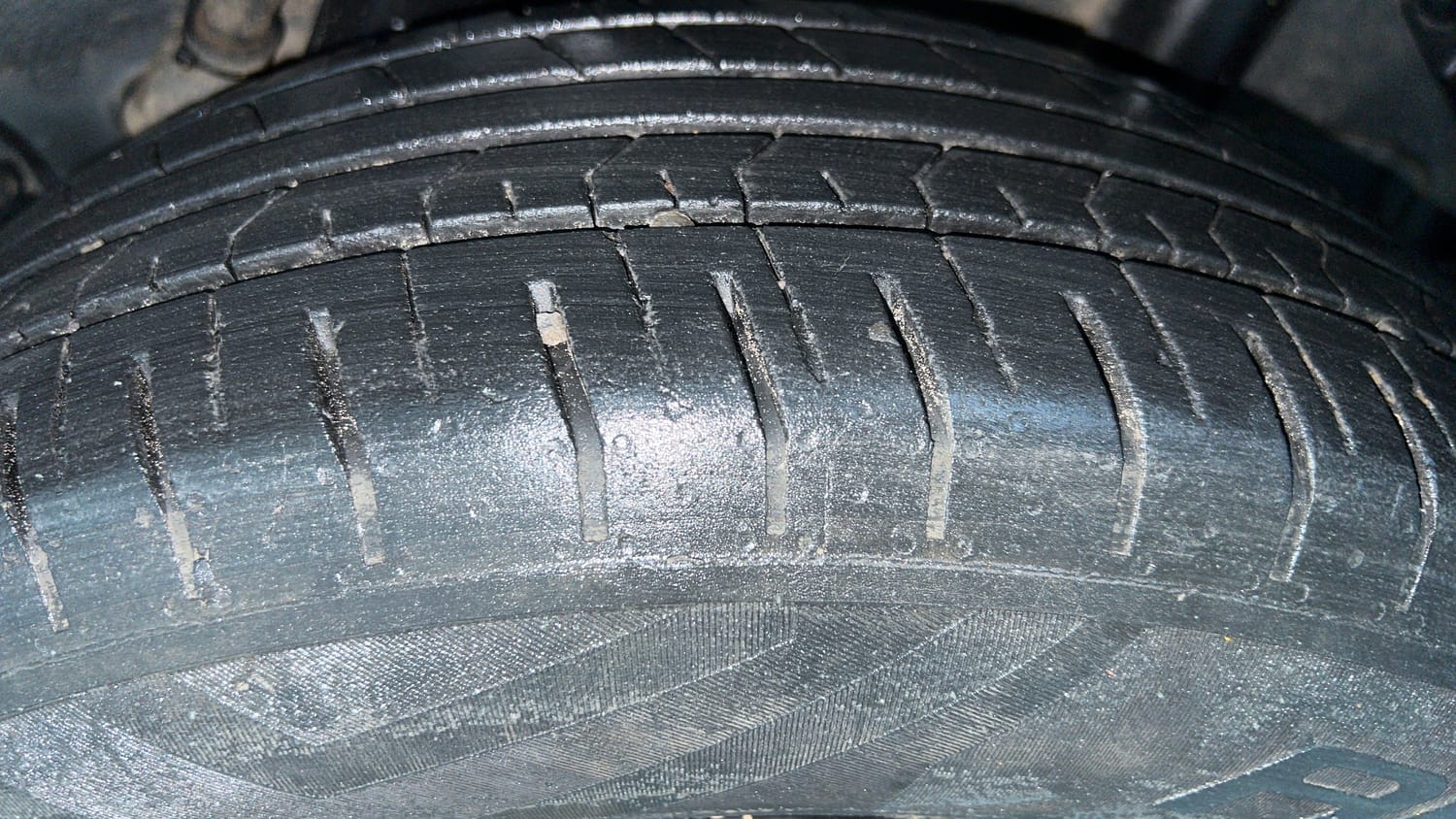 Used 2024 Hyundai Venue SX 1.2 Petrol Petrol Manual tyres LEFT REAR TYRE TREAD VIEW