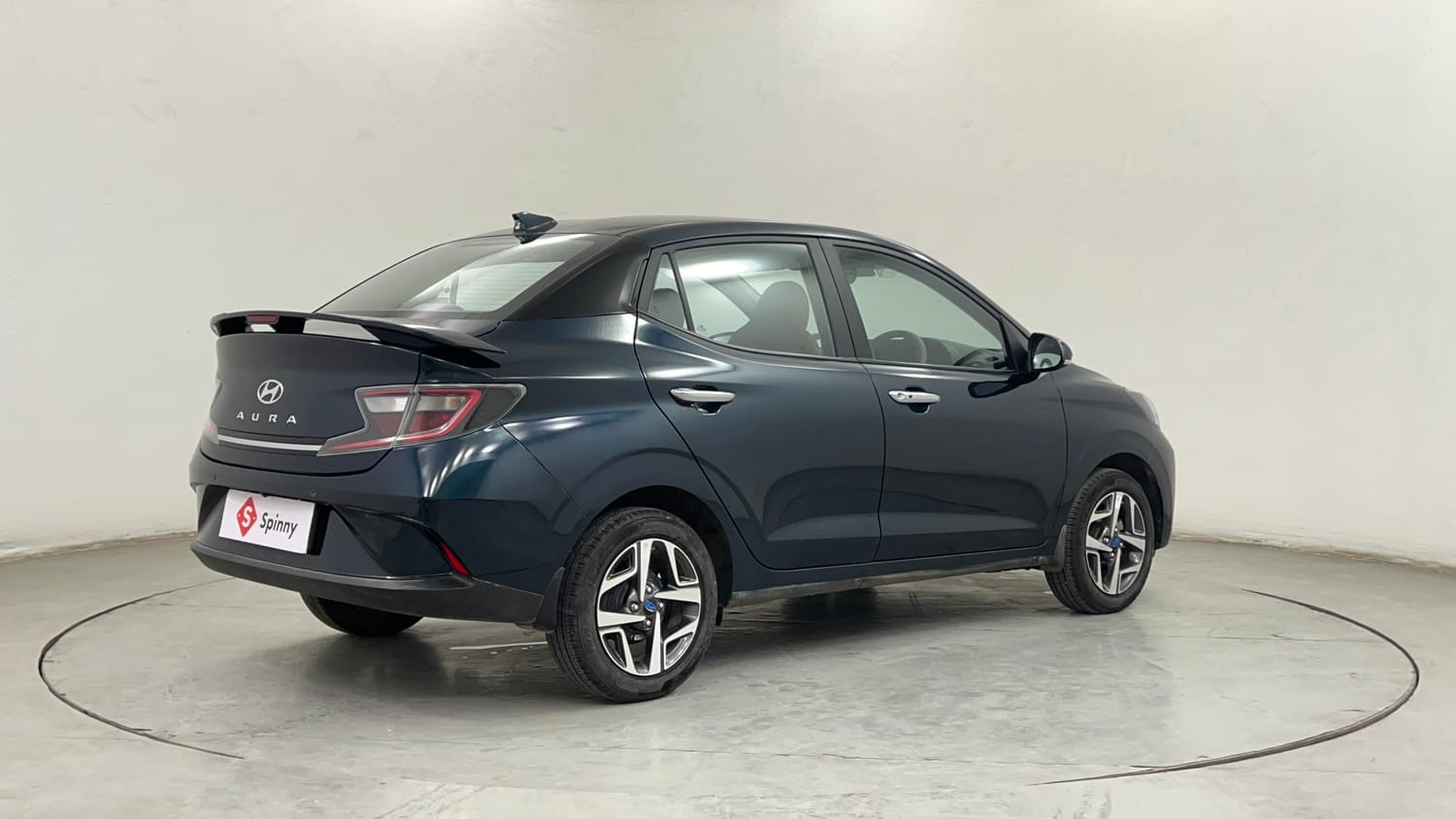 Used 2023 Hyundai Aura SX 1.2 CNG Cng Manual exterior RIGHT REAR CORNER VIEW