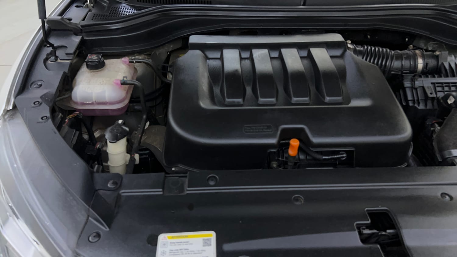Used 2021 Mahindra XUV700 AX 7 Petrol AT 7 STR Petrol Automatic engine ENGINE RIGHT SIDE VIEW