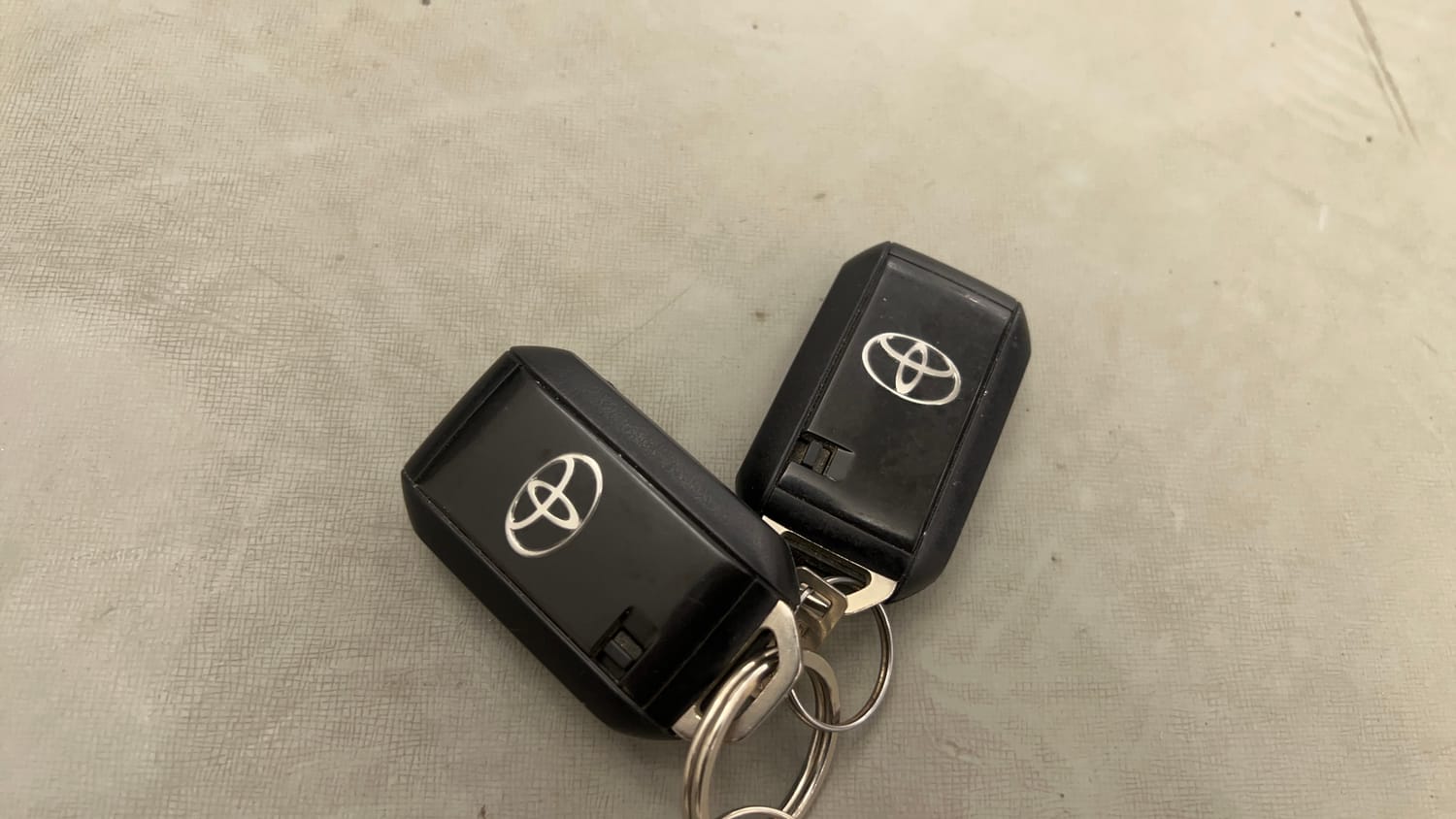 Used 2019 Toyota Glanza G CVT Petrol Automatic extra CAR KEY VIEW