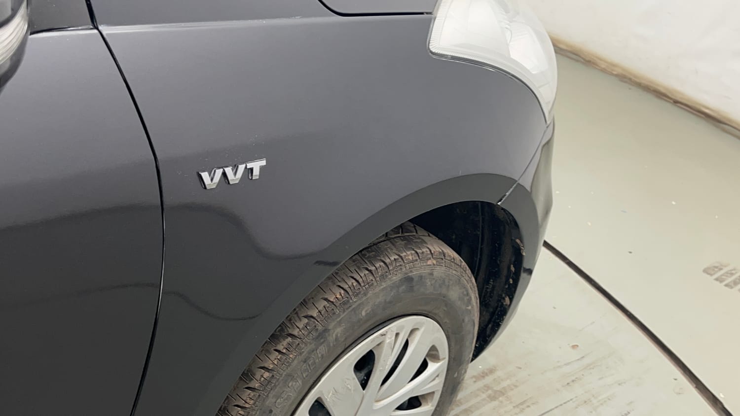 Used 2016 Maruti Suzuki Swift VXi Petrol Manual dents MINOR SCRATCH