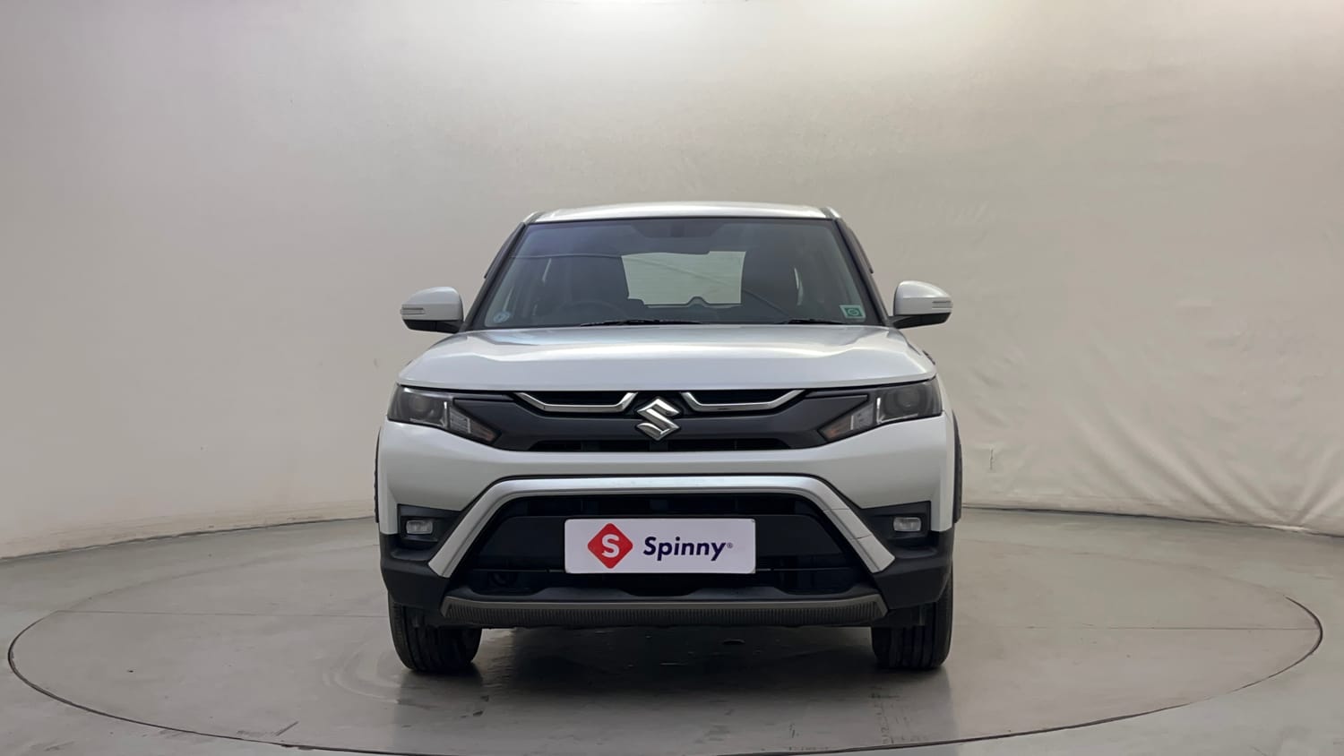 Used 2025 Maruti Suzuki Brezza Vxi AT Petrol Automatic exterior FRONT VIEW