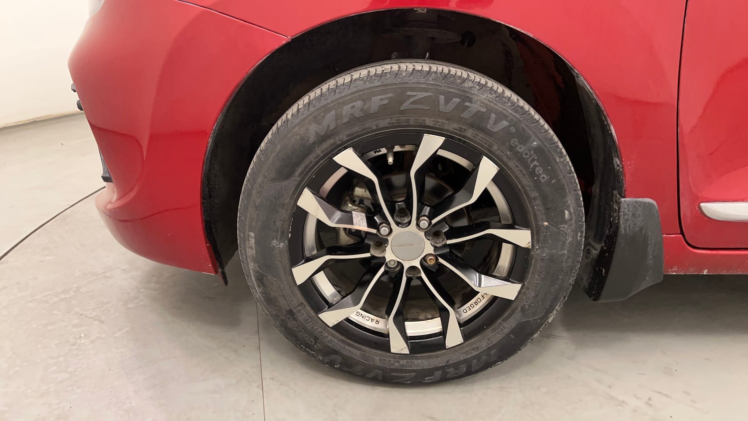 Used 2019 Maruti Suzuki Baleno Delta Petrol Manual tyres LEFT FRONT TYRE RIM VIEW