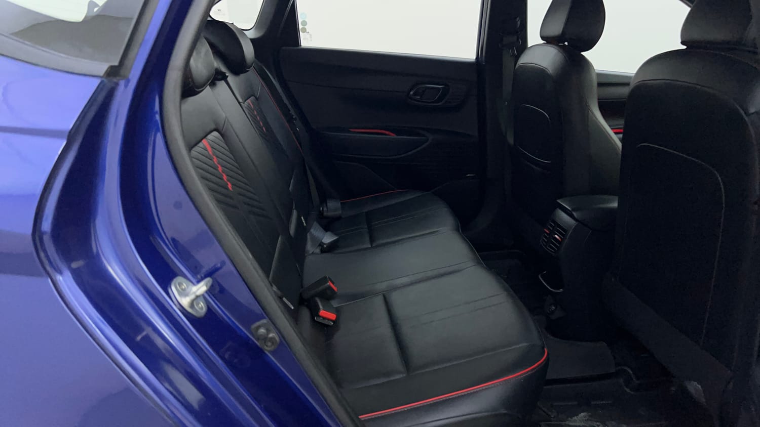 Used 2022 Hyundai i20 N Line N8 1.0 Turbo DCT Dual Tone Petrol Automatic interior RIGHT SIDE REAR DOOR CABIN VIEW