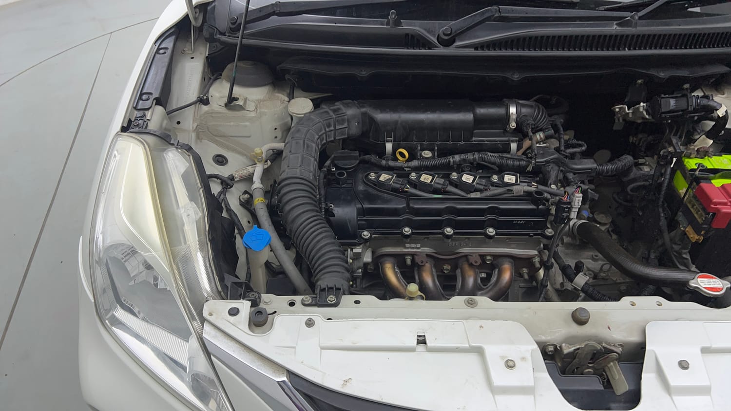 Used 2021 Maruti Suzuki Baleno Sigma Petrol Manual engine ENGINE RIGHT SIDE VIEW