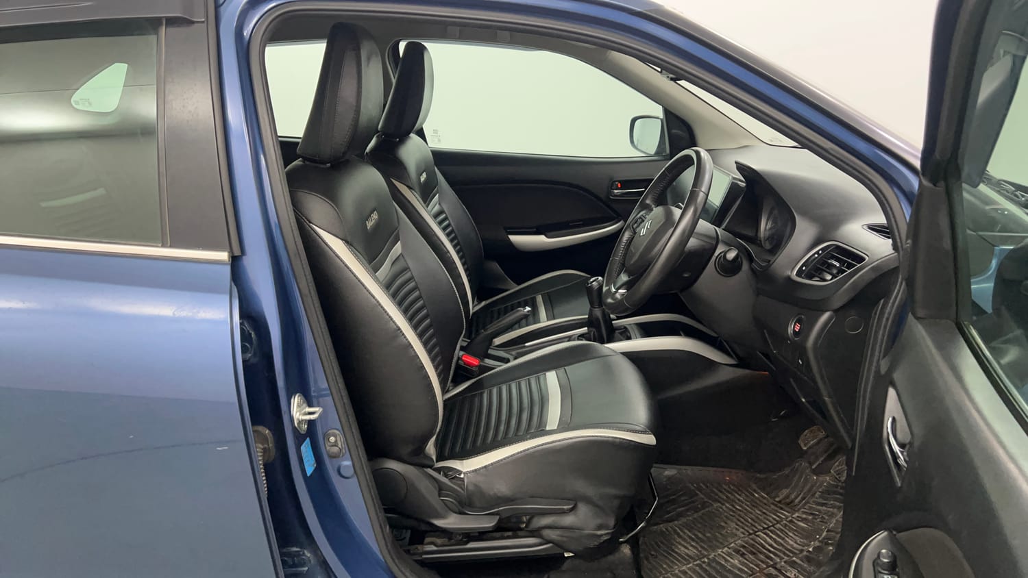 Used 2017 Maruti Suzuki Baleno Alpha 1.2 Petrol Manual interior RIGHT SIDE FRONT DOOR CABIN VIEW