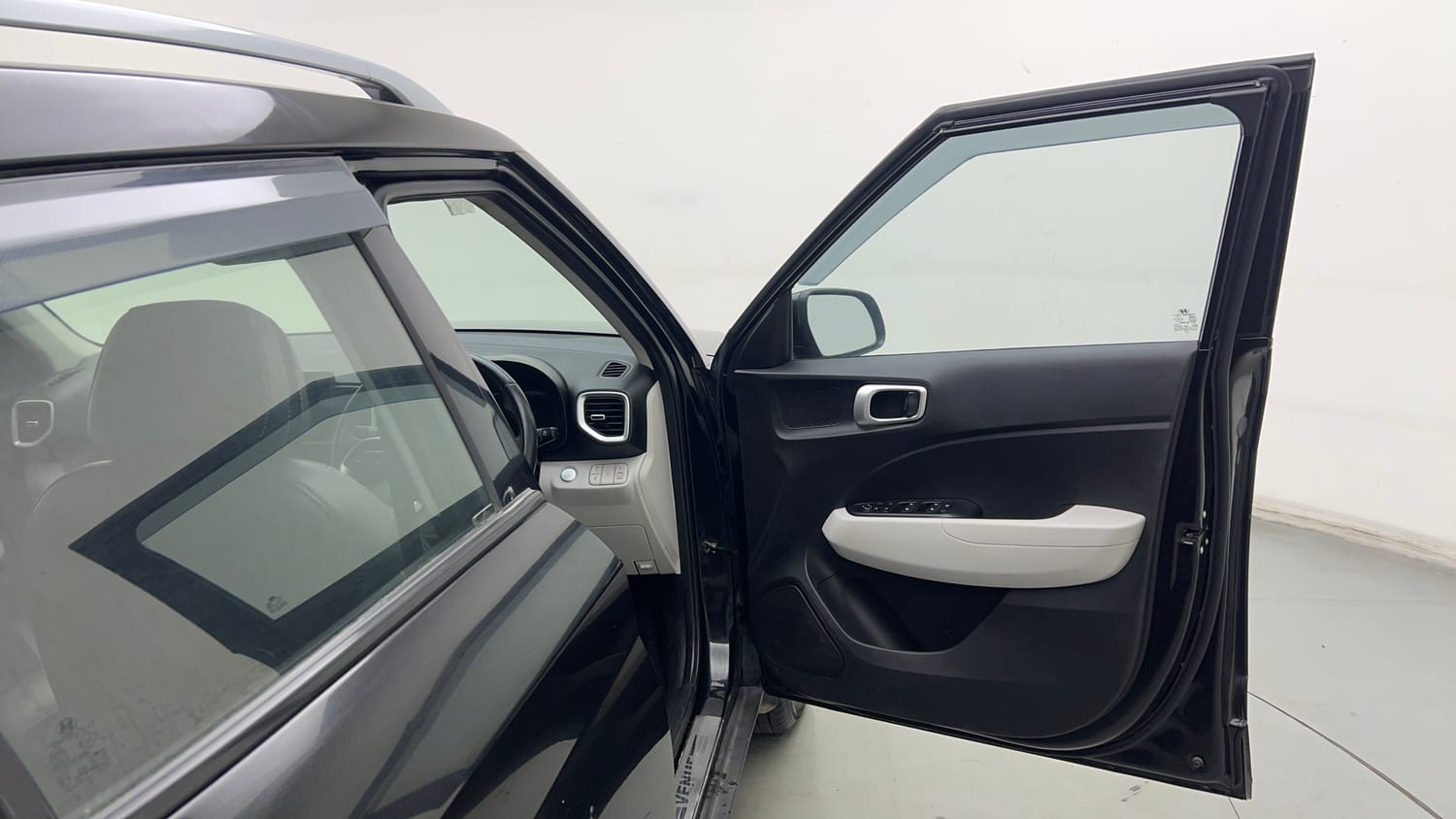 Used 2024 Hyundai Venue SX 1.2 Petrol Petrol Manual interior RIGHT FRONT DOOR OPEN VIEW