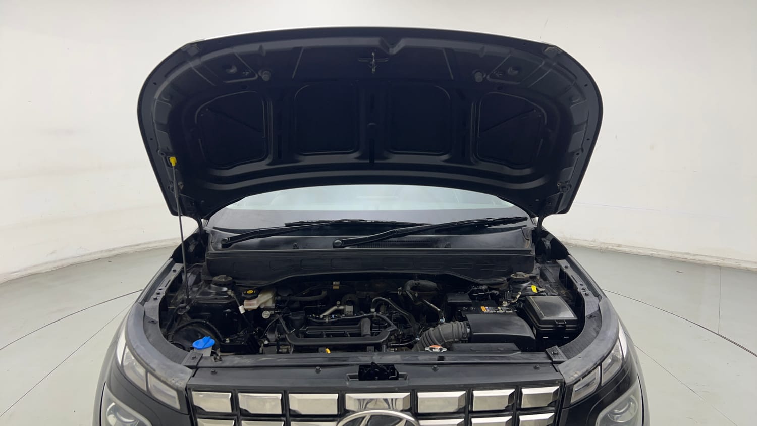 Used 2024 Hyundai Venue SX 1.2 Petrol Petrol Manual engine ENGINE & BONNET OPEN FRONT VIEW