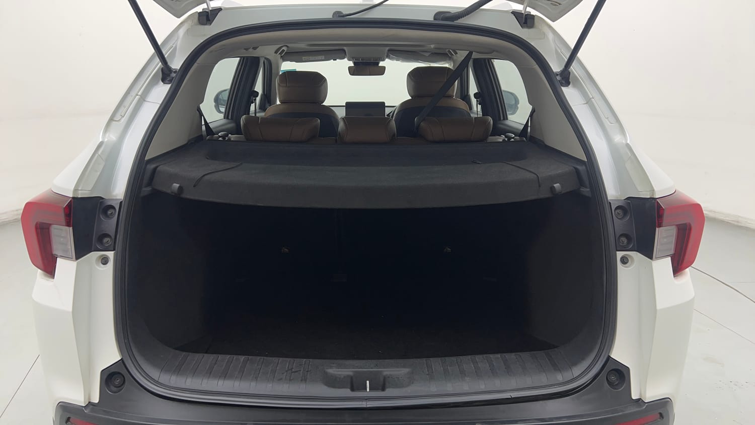 Used 2024 Honda Elevate ZX CVT Petrol Automatic interior DICKY INSIDE VIEW
