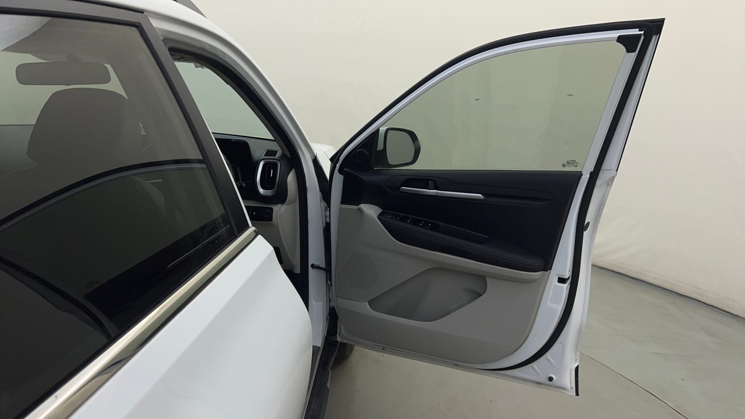 Used 2022 Kia Sonet HTX 1.5 Diesel Manual interior RIGHT FRONT DOOR OPEN VIEW
