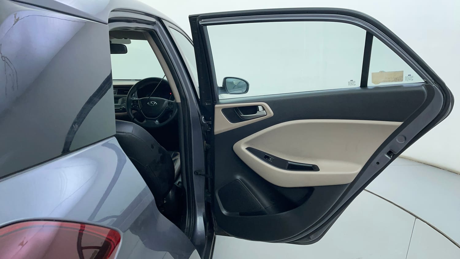 Used 2018 Hyundai Elite i20 Sportz 1.2 Petrol Manual interior RIGHT REAR DOOR OPEN VIEW