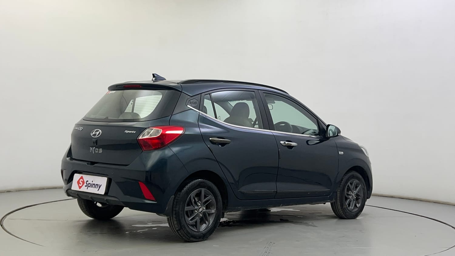 Used 2021 Hyundai Grand i10 Nios Sportz AMT 1.2 Kappa VTVT Petrol Automatic exterior RIGHT REAR CORNER VIEW