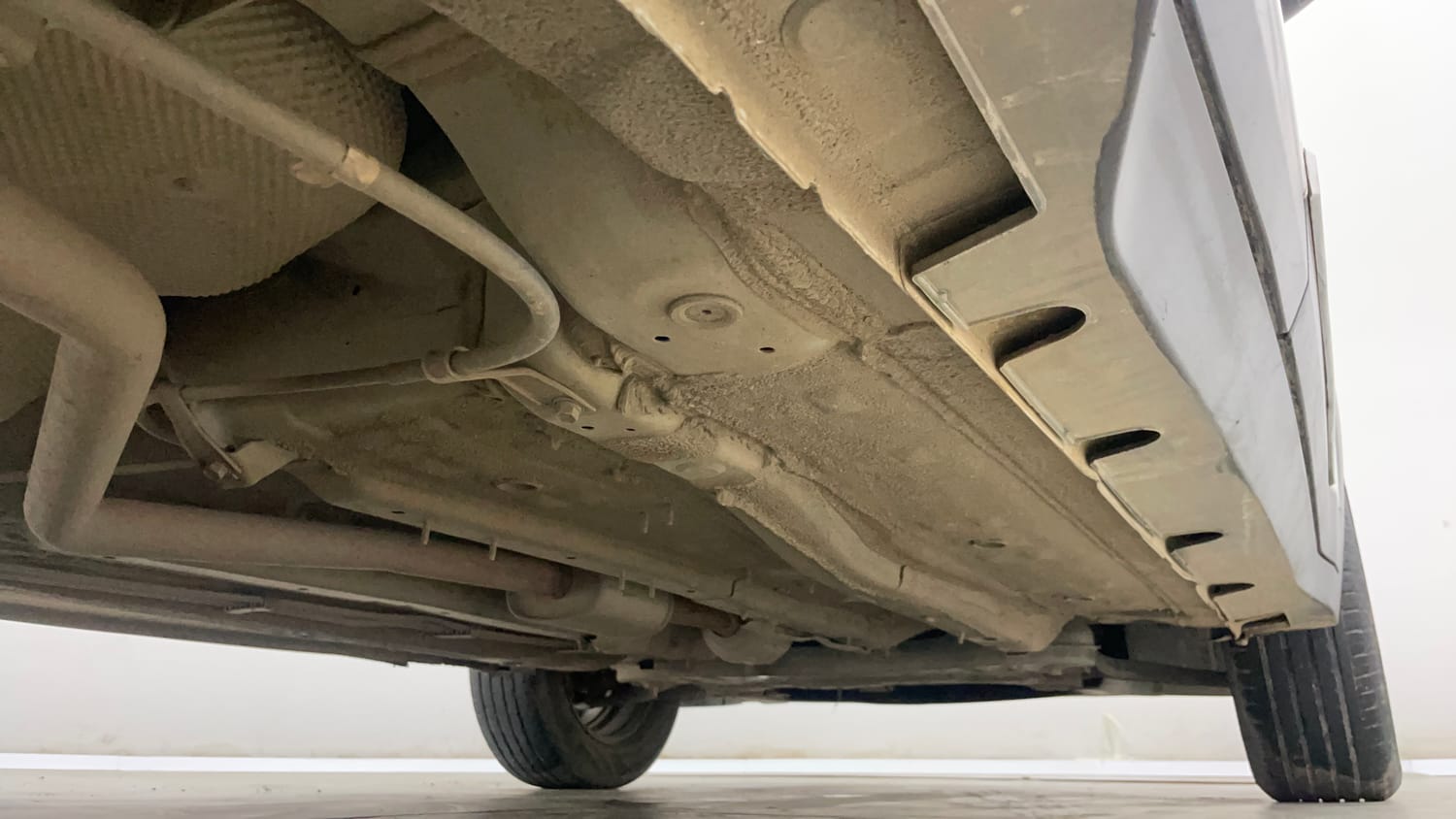 Used 2023 Kia Sonet HTK Plus 1.2 Petrol Manual extra REAR RIGHT UNDERBODY VIEW
