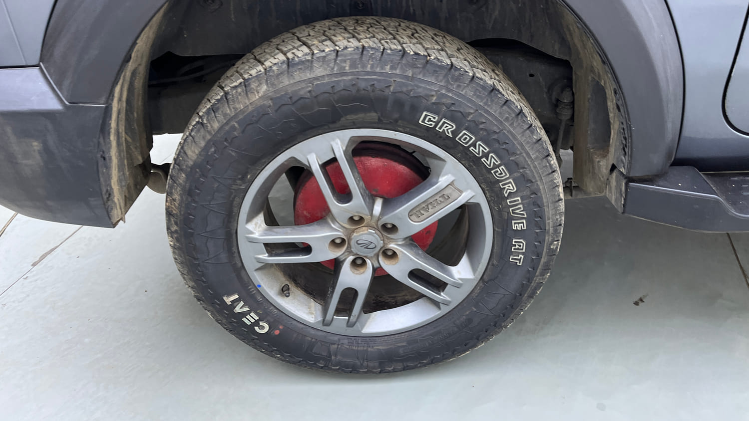 Used 2021 mahindra Thar LX Hard Top Diesel AT 4WD Diesel Automatic tyres RIGHT REAR TYRE RIM VIEW