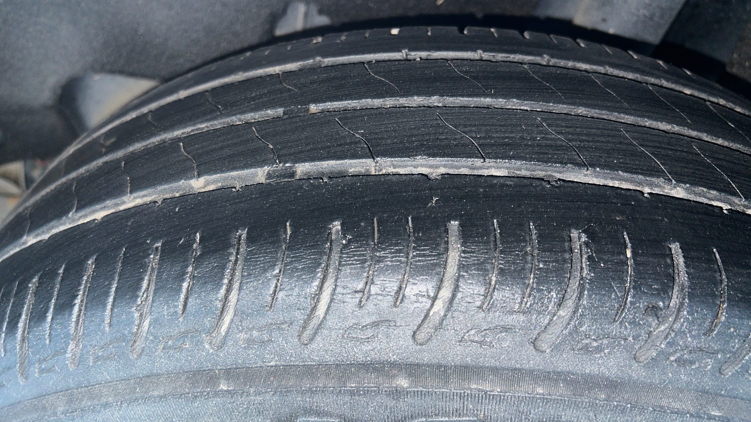 Used 2021 Maruti Suzuki Baleno Sigma Petrol Manual tyres LEFT REAR TYRE TREAD VIEW