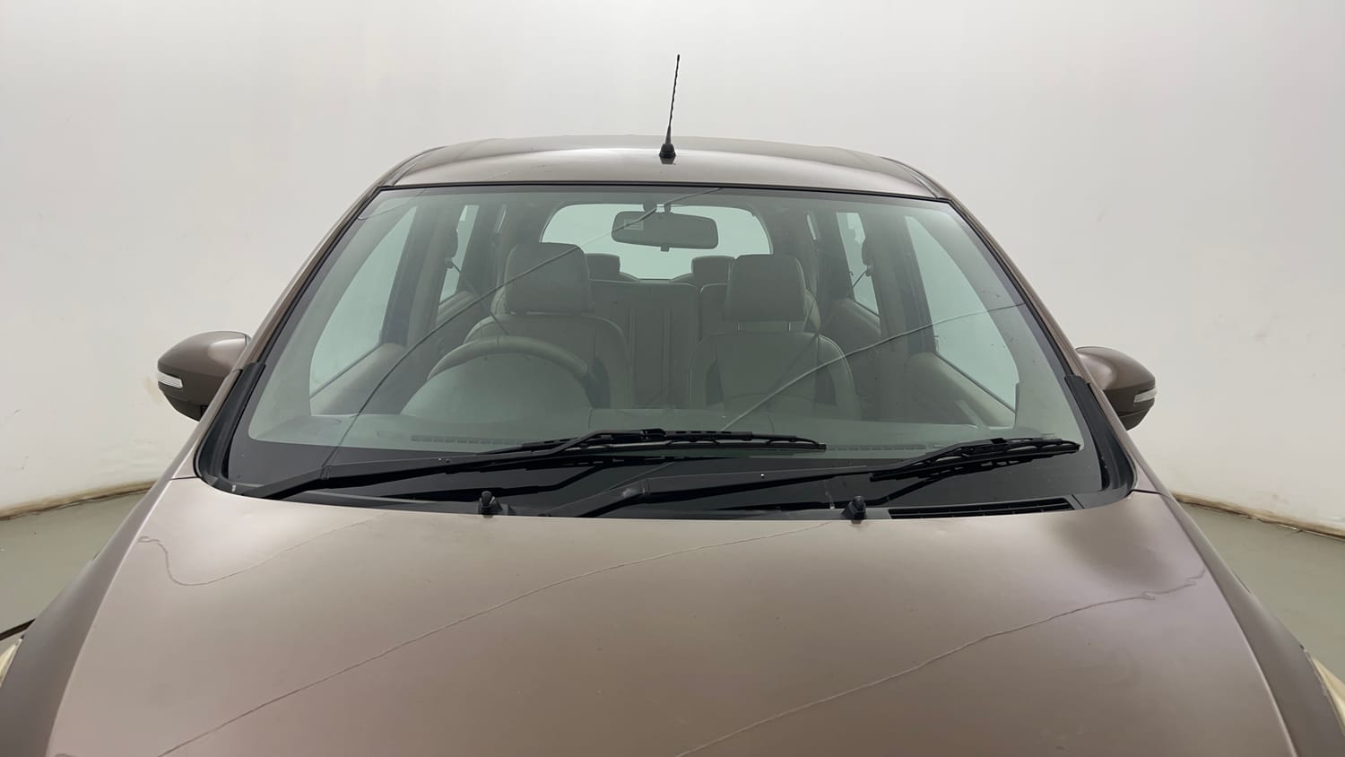 Used 2013 Maruti Suzuki Ertiga Vxi Petrol Manual exterior FRONT WINDSHIELD VIEW