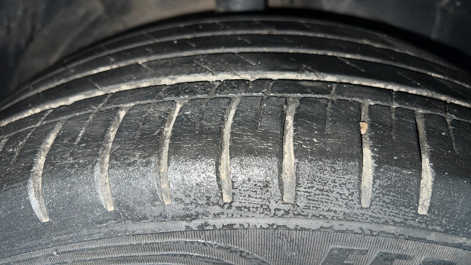 Used 2021 MG Motors Hector Sharp 1.5 Petrol Turbo DCT Petrol Automatic tyres RIGHT FRONT TYRE TREAD VIEW