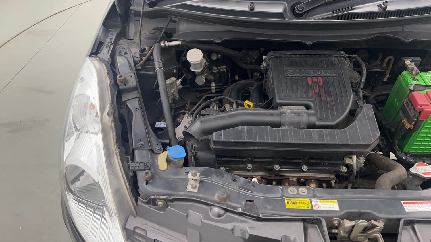 Used 2016 Maruti Suzuki Swift VXi Petrol Manual engine ENGINE RIGHT SIDE VIEW