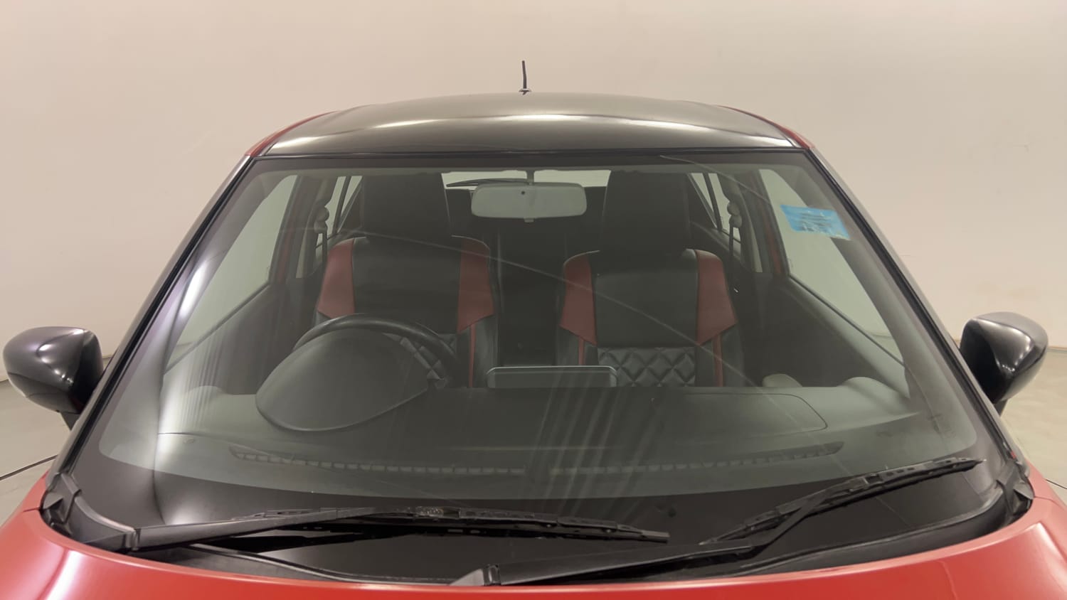 Used 2017 Maruti Suzuki Ignis Alpha MT Petrol Dual Tone Petrol Manual exterior FRONT WINDSHIELD VIEW