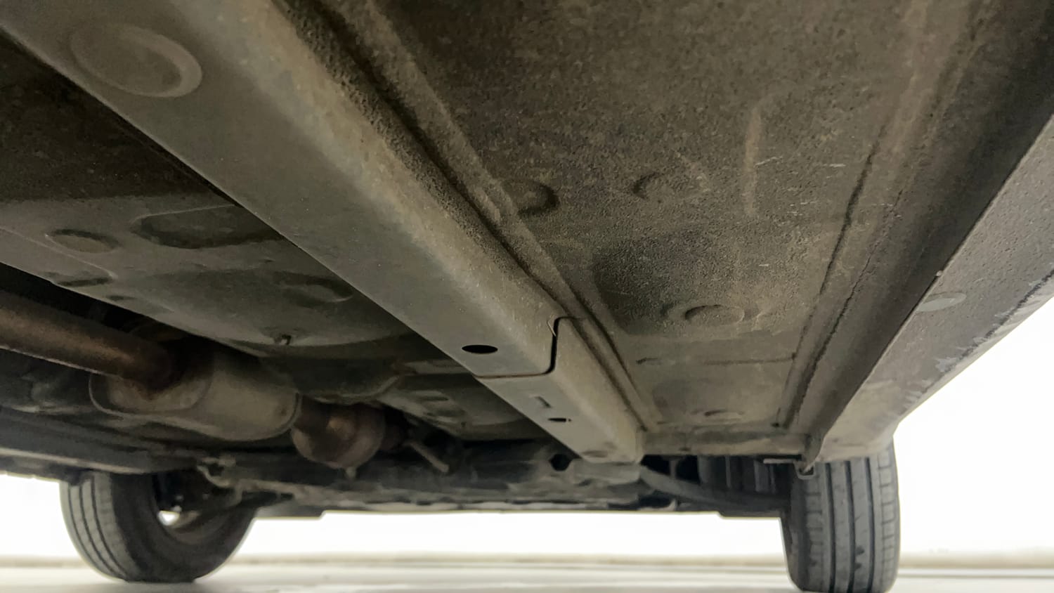 Used 2021 Hyundai Grand i10 Nios Sportz AMT 1.2 Kappa VTVT Petrol Automatic extra REAR RIGHT UNDERBODY VIEW