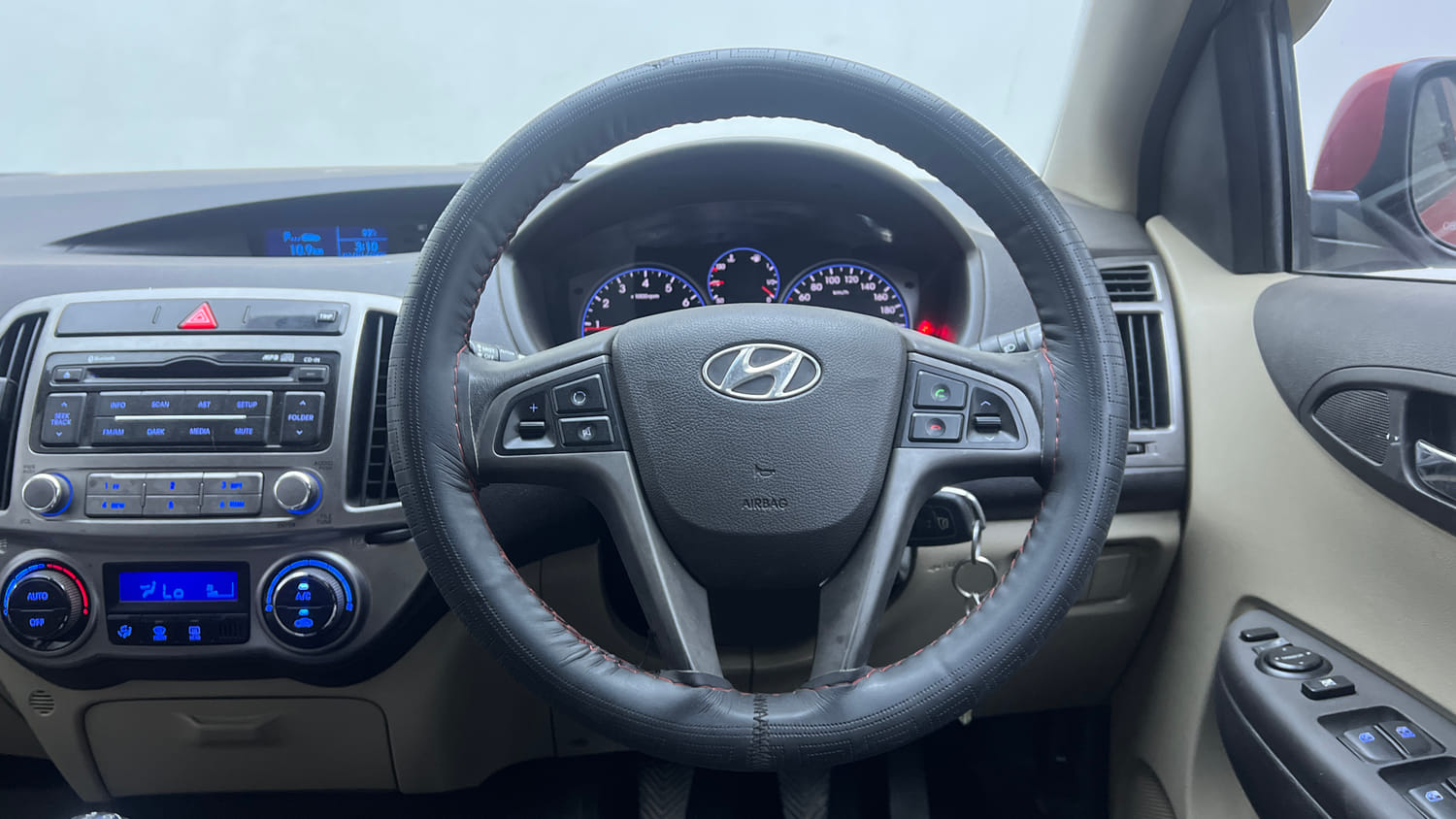 Used 2012 Hyundai i20 Sportz 1.2 Petrol Manual interior STEERING VIEW