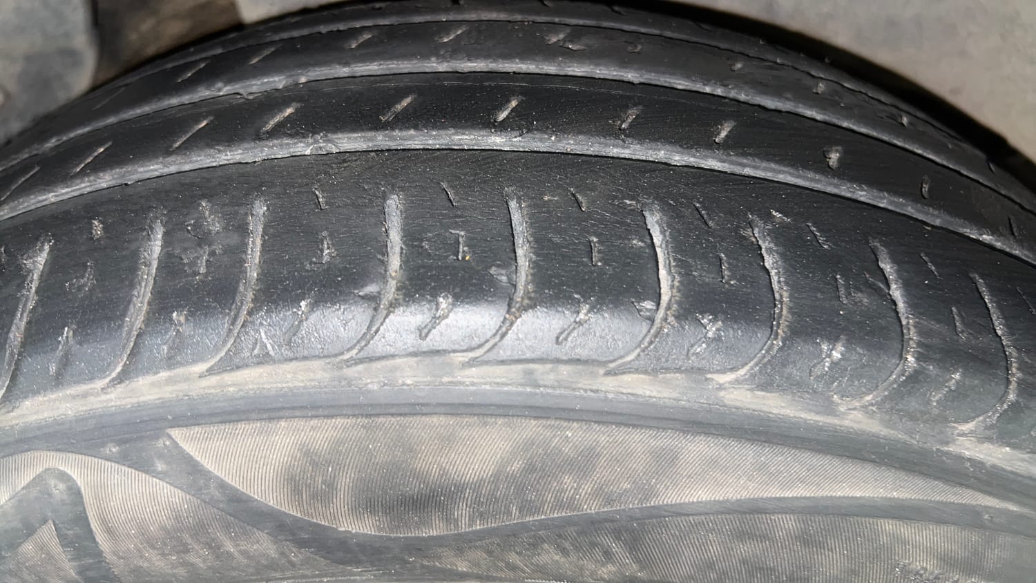 Used 2019 Hyundai Creta E Plus 1.6 Petrol Petrol Manual tyres RIGHT REAR TYRE TREAD VIEW