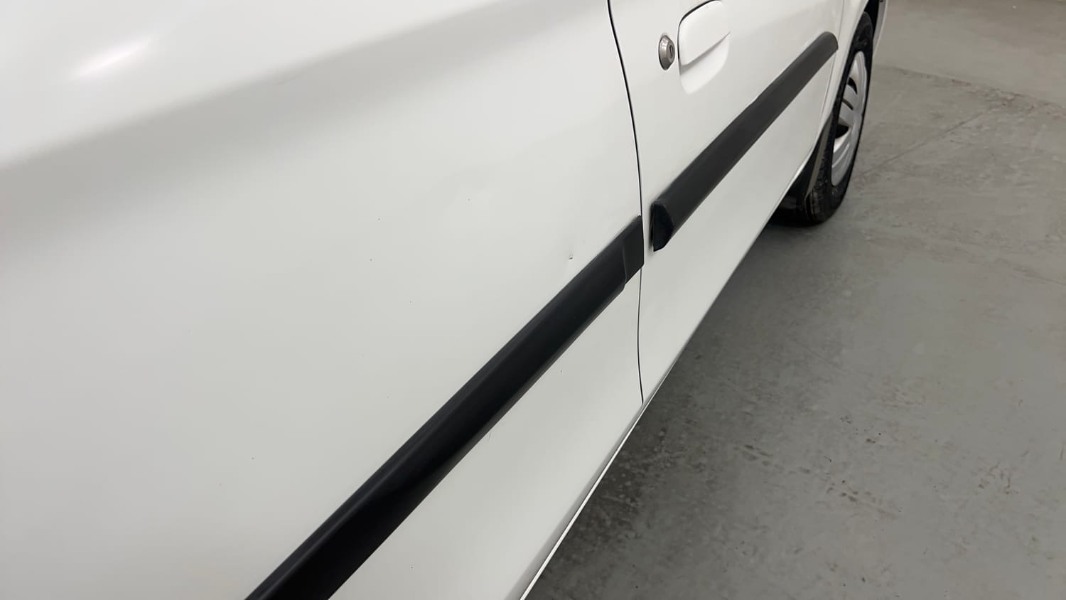 Used 2018 Maruti Suzuki Alto 800 LXi Petrol Manual dents MINOR SCRATCH