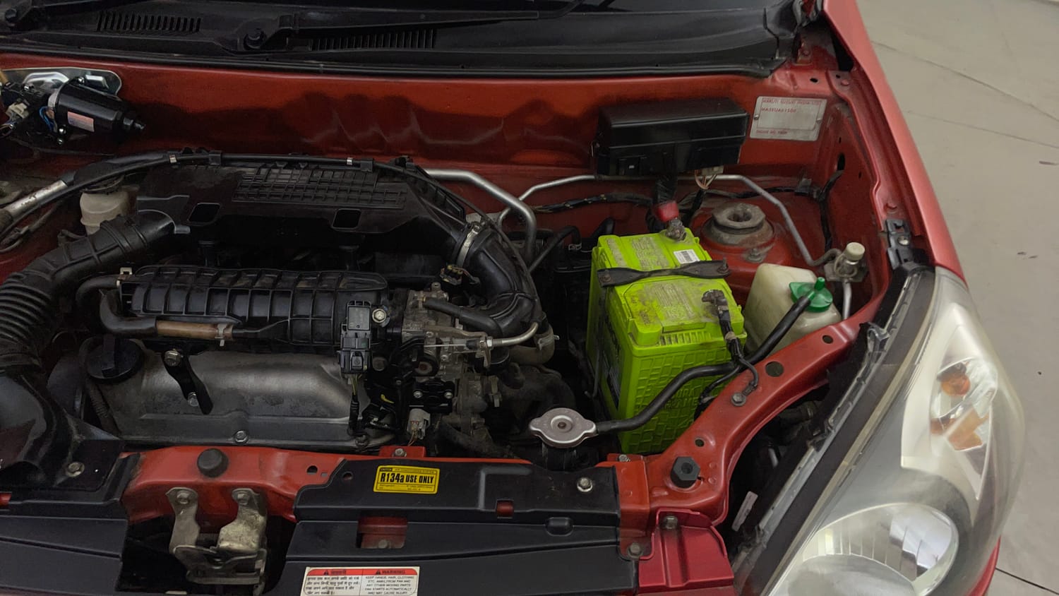 Used 2015 Maruti Suzuki Alto 800 Lxi Petrol Manual engine ENGINE LEFT SIDE VIEW