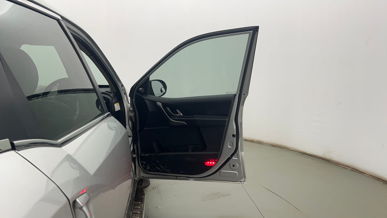Used 2017 Mahindra XUV500 W10 AT Black Interiors Diesel Automatic interior RIGHT FRONT DOOR OPEN VIEW