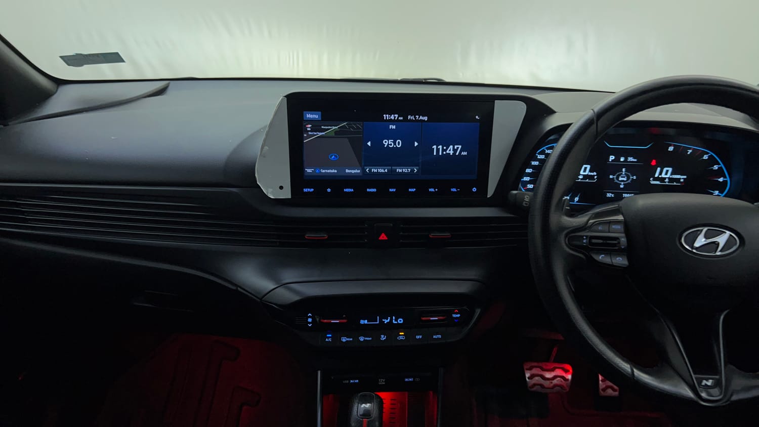 Used 2022 Hyundai i20 N Line N8 1.0 Turbo DCT Dual Tone Petrol Automatic interior MUSIC SYSTEM & AC CONTROL VIEW