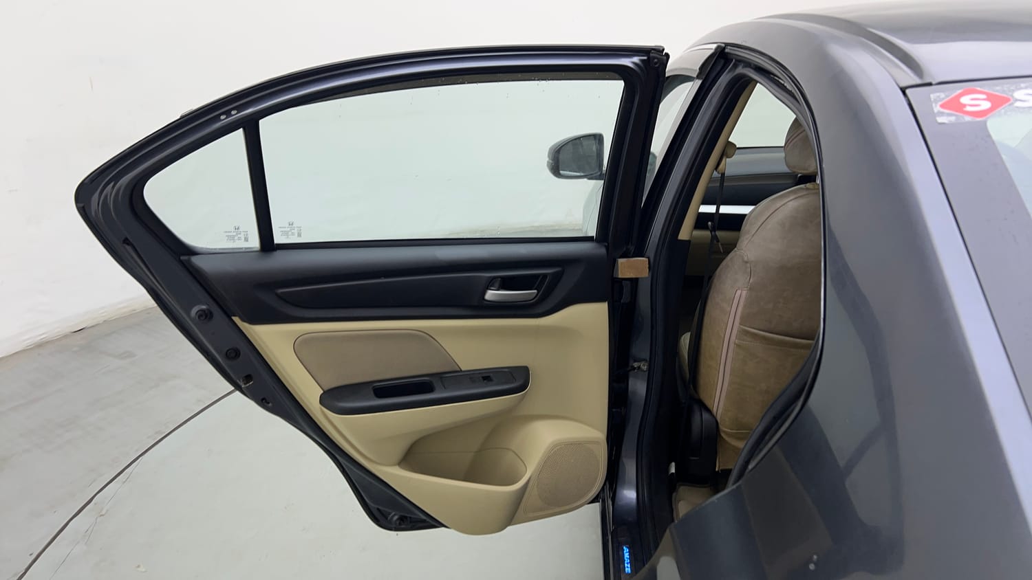 Used 2022 Honda Amaze VX CVT 1.2 Petrol Petrol Automatic interior LEFT REAR DOOR OPEN VIEW