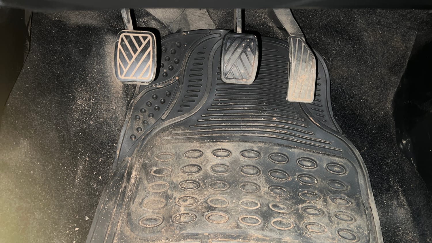 Used 2016 Maruti Suzuki Swift VXi Petrol Manual interior PEDALS VIEW