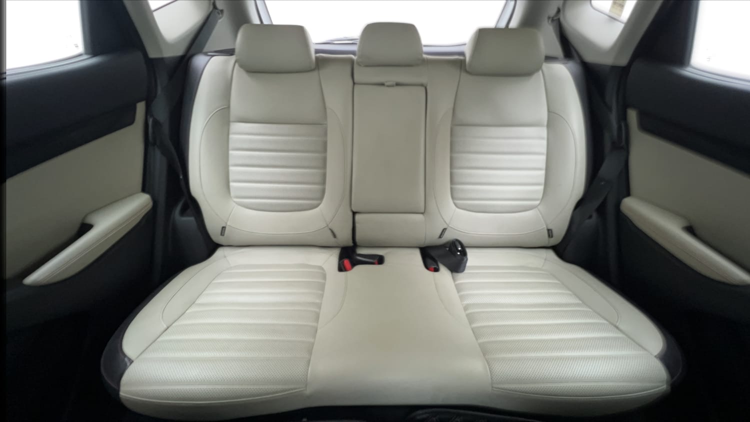 Used 2020 kia Seltos GTX Plus DCT 1.4 Petrol Automatic interior REAR SEAT CONDITION VIEW