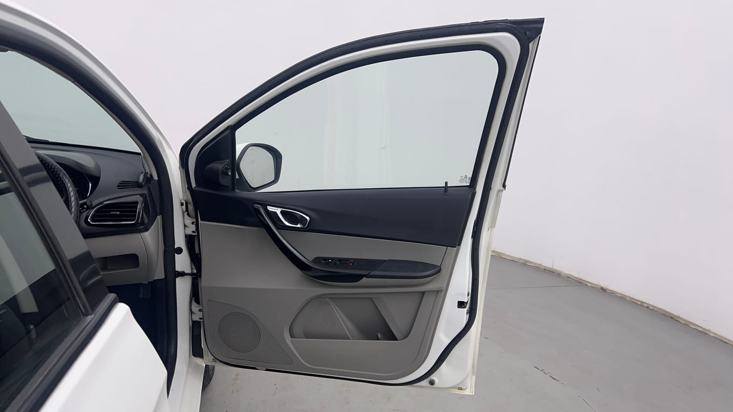 Used 2019 Tata Tiago Revotron XZ Petrol Manual interior RIGHT FRONT DOOR OPEN VIEW